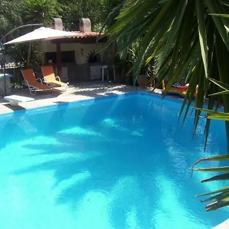 Dina's Isthmia Villa *